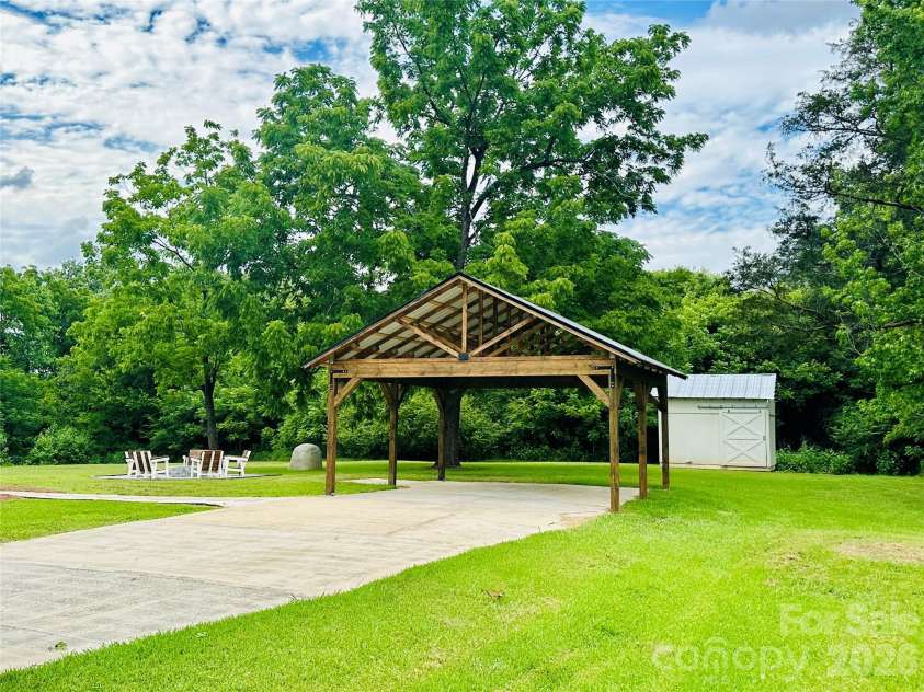 604 Ferguson Ridge Road, Gastonia, NC 28052.  MLS# CAR4374772, YatesRealty ID 24844. 