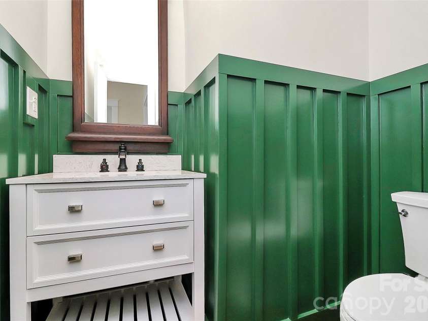 604 Ferguson Ridge Road, Gastonia, NC 28052.  MLS# CAR4374772, YatesRealty ID 24844. Powder Room on main level