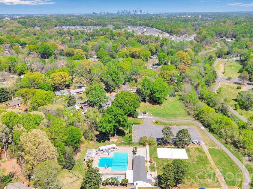 1745 Wensley Drive, Charlotte, NC 28210.  MLS# CAR4374719, YatesRealty ID 24845. 