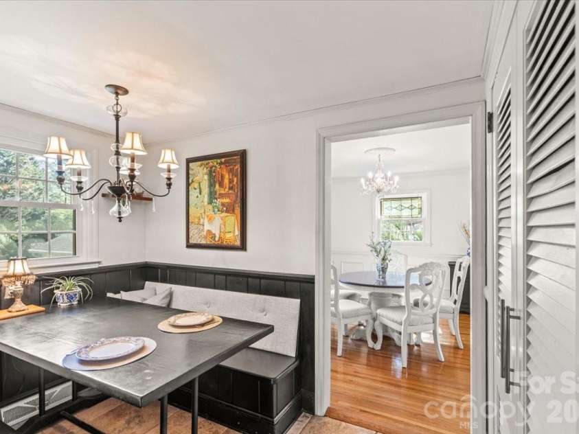 1745 Wensley Drive, Charlotte, NC 28210.  MLS# CAR4374719, YatesRealty ID 24845. 