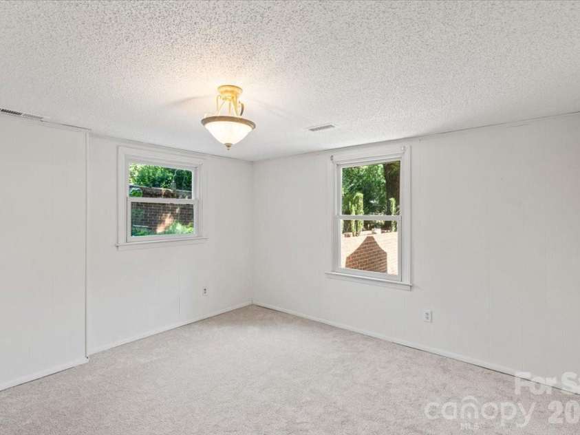 1745 Wensley Drive, Charlotte, NC 28210.  MLS# CAR4374719, YatesRealty ID 24845. 