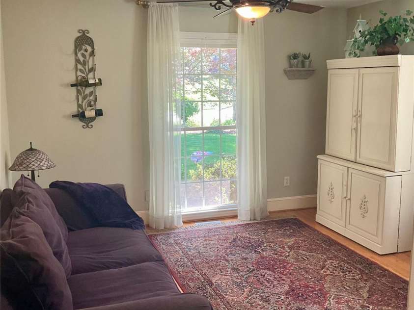 1745 Wensley Drive, Charlotte, NC 28210.  MLS# CAR4374719, YatesRealty ID 24845. 