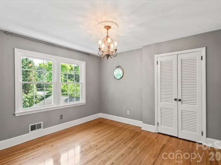 1745 Wensley Drive, Charlotte, NC 28210.  MLS# CAR4374719, YatesRealty ID 24845. 