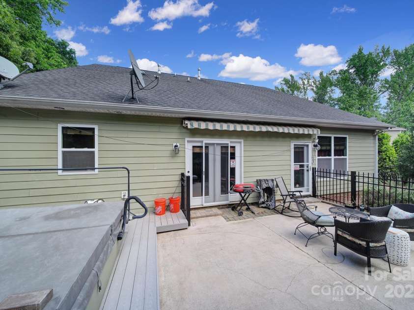 7710 Grove Hall Avenue, Mint Hill, NC 28227.  MLS# CAR4254290, YatesRealty ID 24846. 