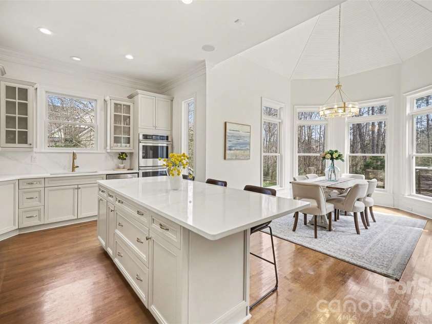 401 Wingfoot Drive, Waxhaw, NC 28173.  MLS# CAR4350790, YatesRealty ID 24847. 