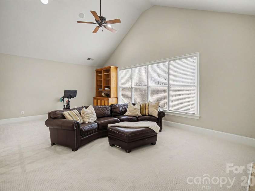 401 Wingfoot Drive, Waxhaw, NC 28173.  MLS# CAR4350790, YatesRealty ID 24847. 