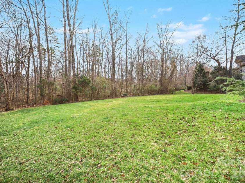 401 Wingfoot Drive, Waxhaw, NC 28173.  MLS# CAR4350790, YatesRealty ID 24847. 