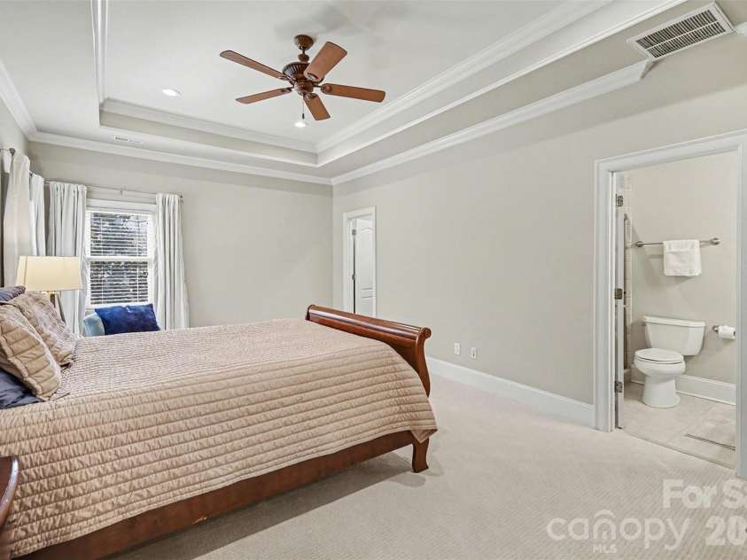 401 Wingfoot Drive, Waxhaw, NC 28173.  MLS# CAR4350790, YatesRealty ID 24847. 