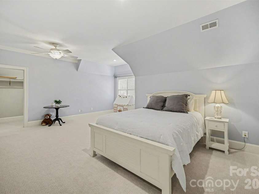 401 Wingfoot Drive, Waxhaw, NC 28173.  MLS# CAR4350790, YatesRealty ID 24847. 