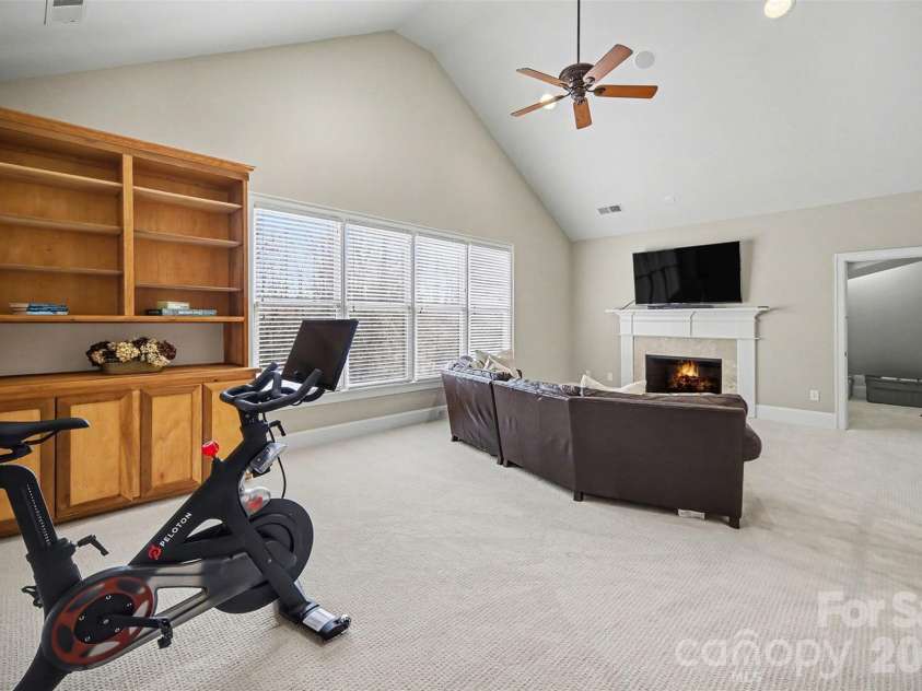 401 Wingfoot Drive, Waxhaw, NC 28173.  MLS# CAR4350790, YatesRealty ID 24847. 
