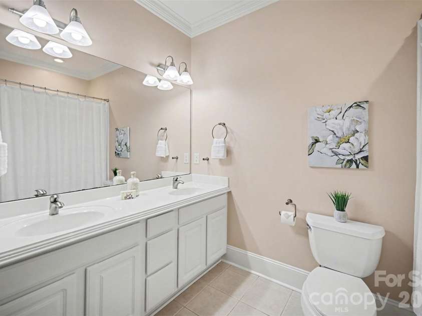 401 Wingfoot Drive, Waxhaw, NC 28173.  MLS# CAR4350790, YatesRealty ID 24847. 