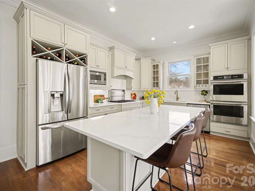 401 Wingfoot Drive, Waxhaw, NC 28173.  MLS# CAR4350790, YatesRealty ID 24847. 
