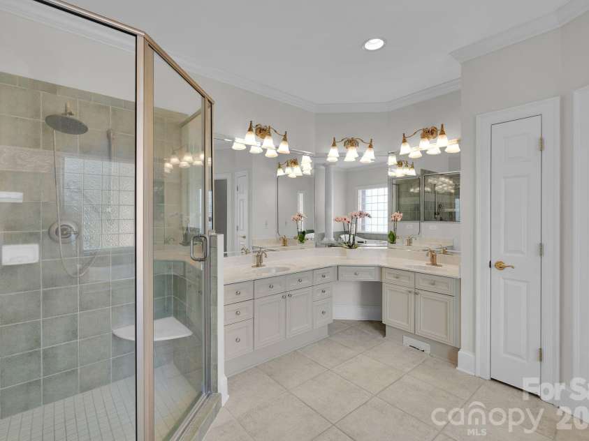 18326 Bowsprit Pointe Road, Cornelius, NC 28031.  MLS# CAR4350725, YatesRealty ID 24848. 