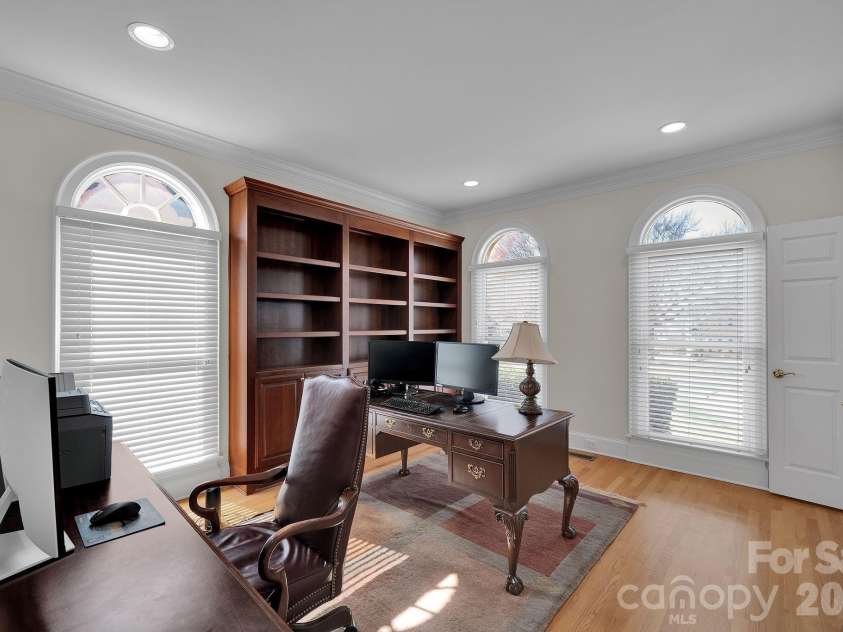 18326 Bowsprit Pointe Road, Cornelius, NC 28031.  MLS# CAR4350725, YatesRealty ID 24848. 