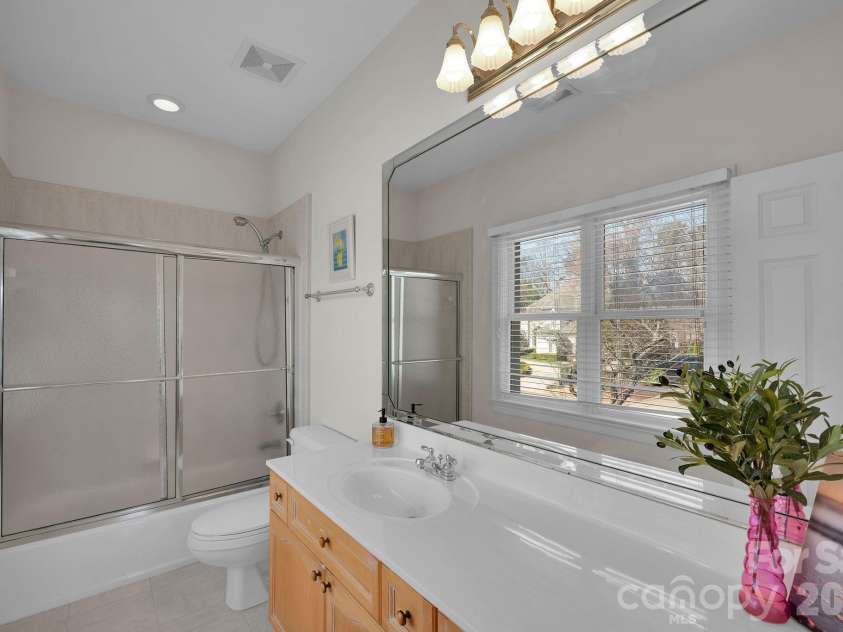 18326 Bowsprit Pointe Road, Cornelius, NC 28031.  MLS# CAR4350725, YatesRealty ID 24848. 