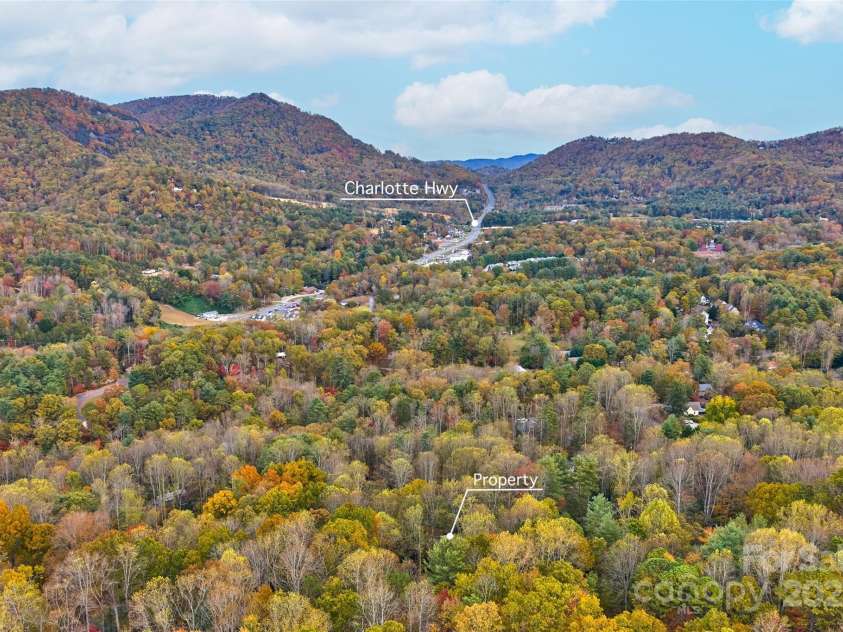201 Cedarview Drive, Asheville, NC 28803.  MLS# CAR4315689, YatesRealty ID 24849. 