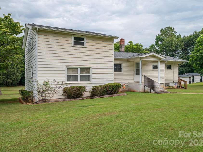 2320 Claremont Road, Newton, NC 28658.  MLS# CAR4287008, YatesRealty ID 2485. 