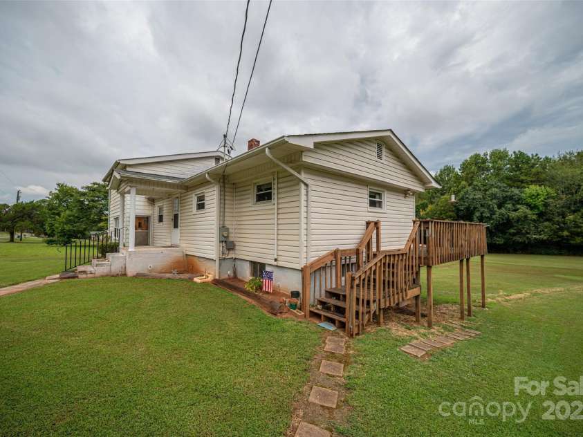 2320 Claremont Road, Newton, NC 28658.  MLS# CAR4287008, YatesRealty ID 2485. 