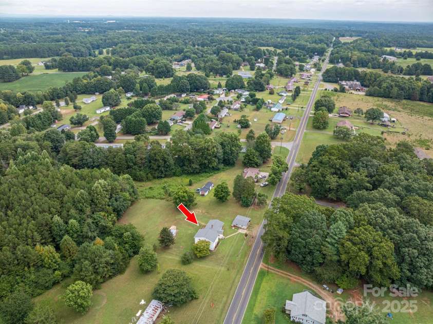 2320 Claremont Road, Newton, NC 28658.  MLS# CAR4287008, YatesRealty ID 2485. 