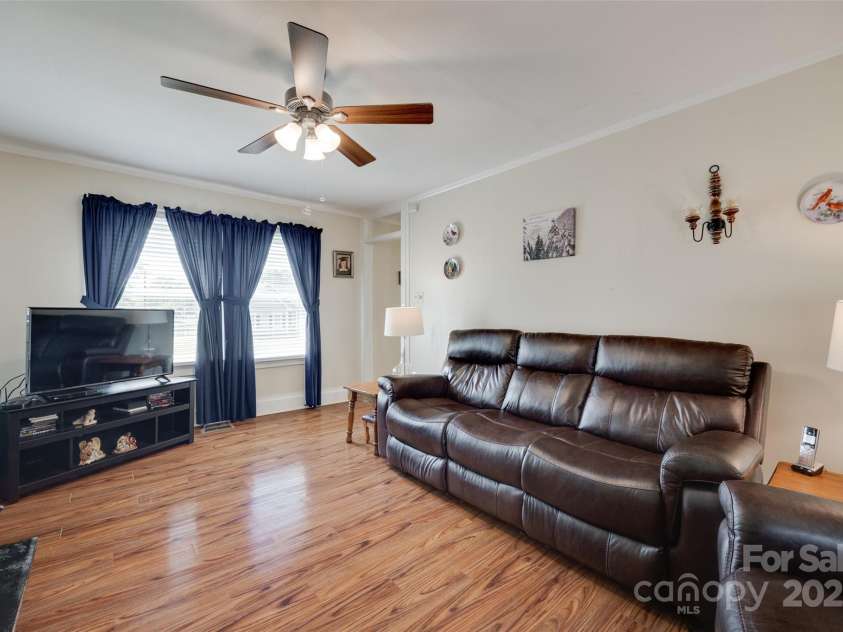 220 Tomberlin Road, Mount Holly, NC 28120.  MLS# CAR4247206, YatesRealty ID 24852. 