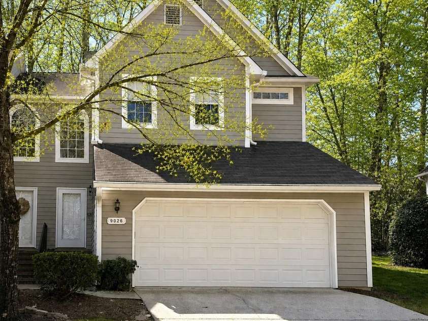 9026 Saint Pierre Lane, Charlotte, NC 28277.  MLS# CAR4381576, YatesRealty ID 24852. 
