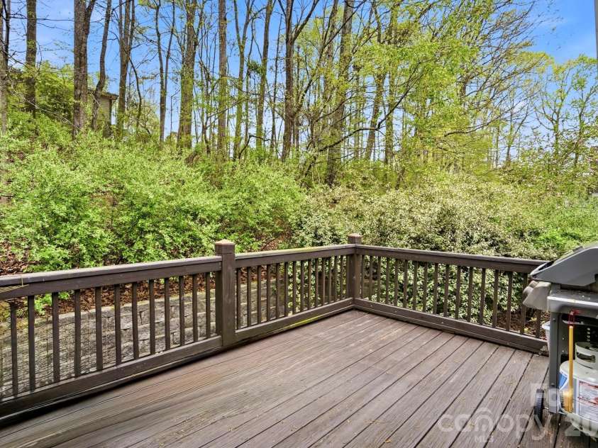 9026 Saint Pierre Lane, Charlotte, NC 28277.  MLS# CAR4381576, YatesRealty ID 24852. Deck