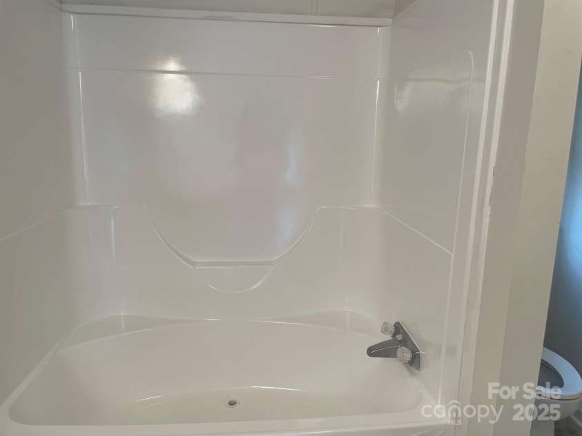 1201 Forest Ridge Road, Bessemer City, NC 28016.  MLS# CAR4267930, YatesRealty ID 24853. 