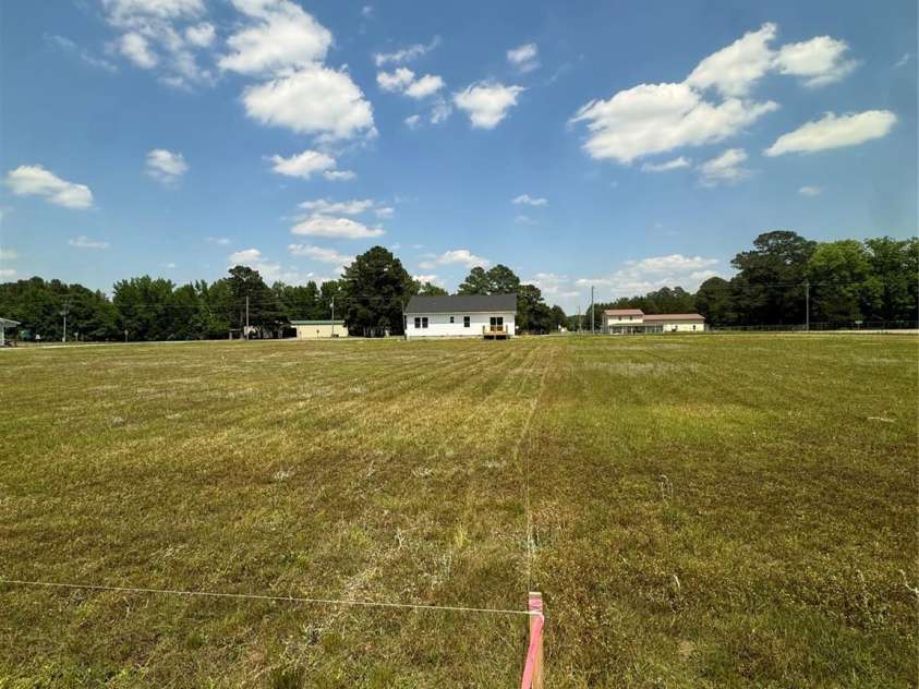 3403 NC 33 Highway, Grimesland, NC 27837.  MLS# CAR4340635, YatesRealty ID 24853. Awesome back yard