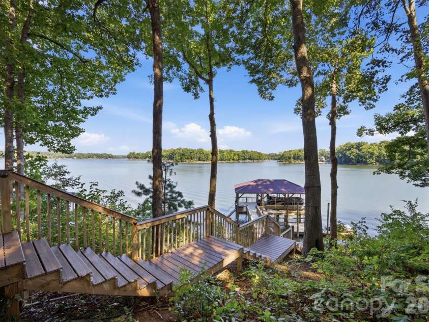 221 Whiterock Drive, Mount Holly, NC 28120.  MLS# CAR4374843, YatesRealty ID 24854. 