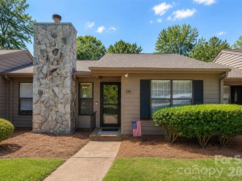 114 Cedar Hollow Street, Fort Mill, SC 29715.  MLS# CAR4379640, YatesRealty ID 24855. 
