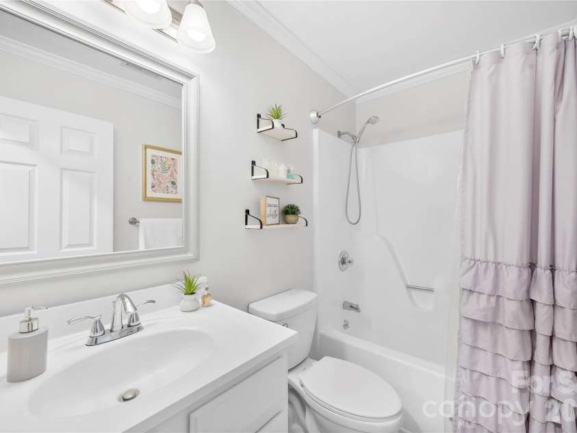114 Cedar Hollow Street, Fort Mill, SC 29715.  MLS# CAR4379640, YatesRealty ID 24855. 