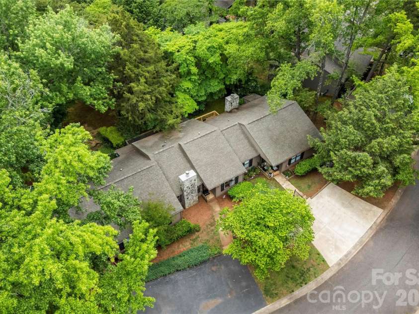 114 Cedar Hollow Street, Fort Mill, SC 29715.  MLS# CAR4379640, YatesRealty ID 24855. 