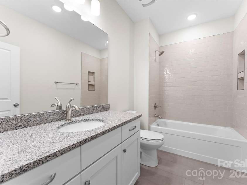 1651 Carolina Circle, Gastonia, NC 28054.  MLS# CAR4288979, YatesRealty ID 24855. Full Bathroom 2