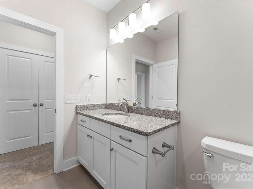 1651 Carolina Circle, Gastonia, NC 28054.  MLS# CAR4288979, YatesRealty ID 24855. Full Bathroom 2