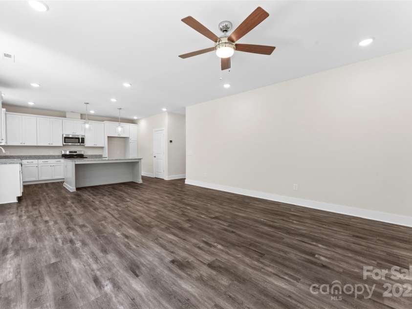 1651 Carolina Circle, Gastonia, NC 28054.  MLS# CAR4288979, YatesRealty ID 24855. Living/Dining/Kitchen