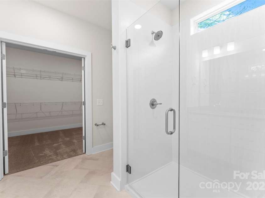 1651 Carolina Circle, Gastonia, NC 28054.  MLS# CAR4288979, YatesRealty ID 24855. Primary Bathroom