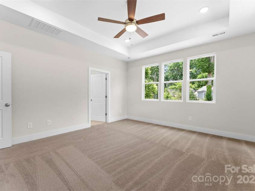 1651 Carolina Circle, Gastonia, NC 28054.  MLS# CAR4288979, YatesRealty ID 24855. Primary Bedroom