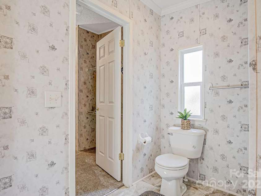 425 Knotty Pine Circle, Salisbury, NC 28146.  MLS# CAR4277180, YatesRealty ID 24857. 