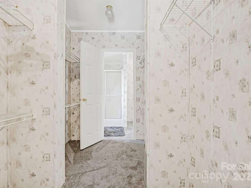 425 Knotty Pine Circle, Salisbury, NC 28146.  MLS# CAR4277180, YatesRealty ID 24857. 