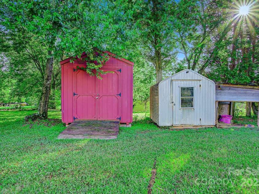 425 Knotty Pine Circle, Salisbury, NC 28146.  MLS# CAR4277180, YatesRealty ID 24857. 