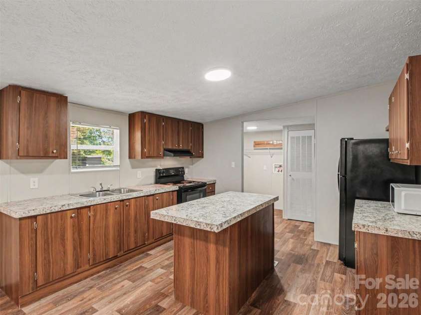 430 Charolais Drive, Salisbury, NC 28146.  MLS# CAR4384082, YatesRealty ID 24858. 