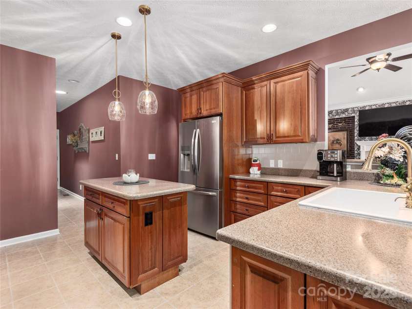 155 Jonathan Creek Drive, Etowah, NC 28729.  MLS# CAR4237572, YatesRealty ID 2486. 
