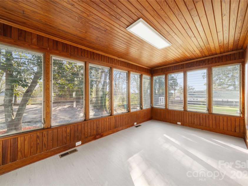 208 Hall Street, Wadesboro, NC 28170.  MLS# CAR4326089, YatesRealty ID 2486. 