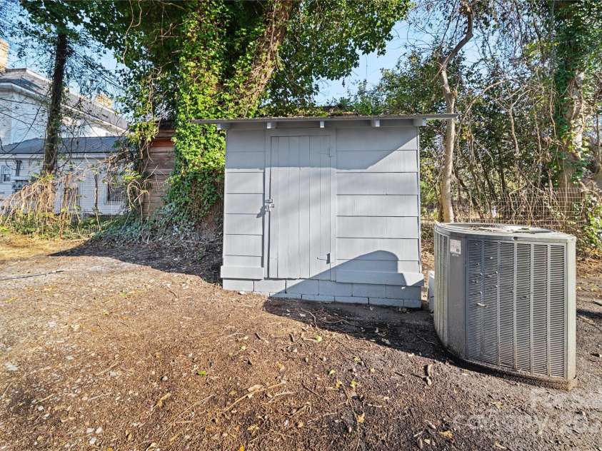 208 Hall Street, Wadesboro, NC 28170.  MLS# CAR4326089, YatesRealty ID 2486. 