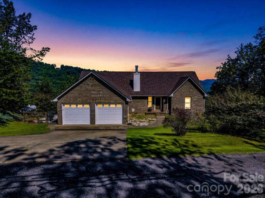485 Mountain Lookout Drive, Bostic, NC 28018.  MLS# CAR4421665, YatesRealty ID 2486. 