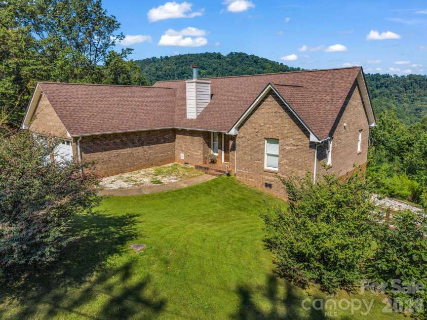485 Mountain Lookout Drive, Bostic, NC 28018.  MLS# CAR4421665, YatesRealty ID 2486. 