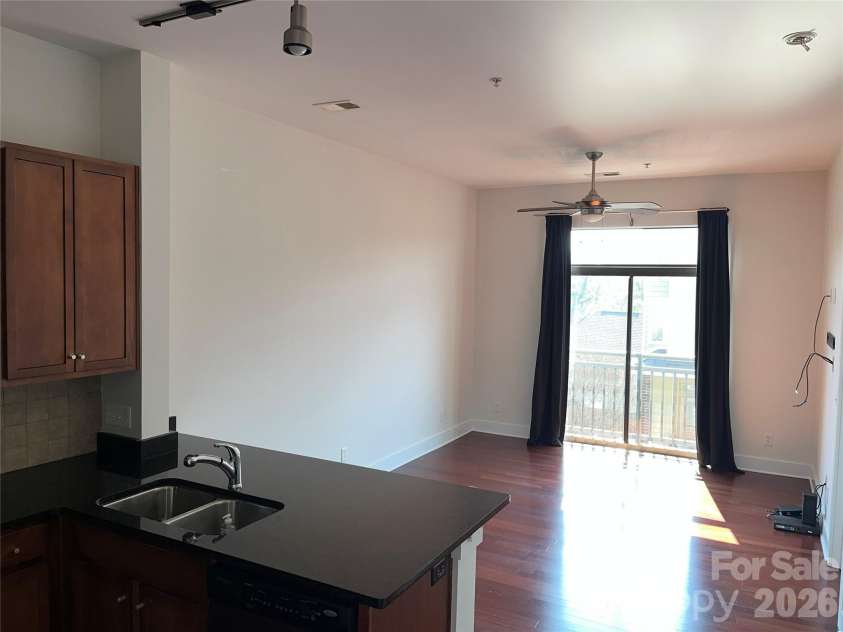 3269 Noda Boulevard, Charlotte, NC 28205.  MLS# CAR4385665, YatesRealty ID 24860. 