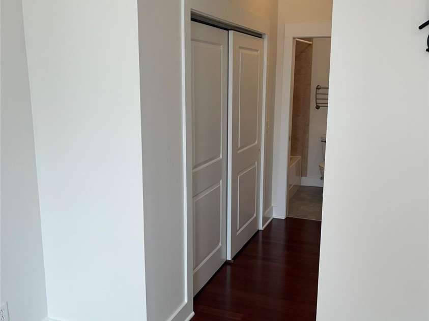 3269 Noda Boulevard, Charlotte, NC 28205.  MLS# CAR4385665, YatesRealty ID 24860. 