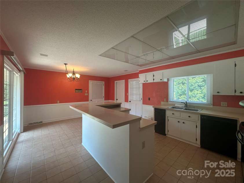 195 Keats Road, Mooresville, NC 28117.  MLS# CAR4274382, YatesRealty ID 24862. 