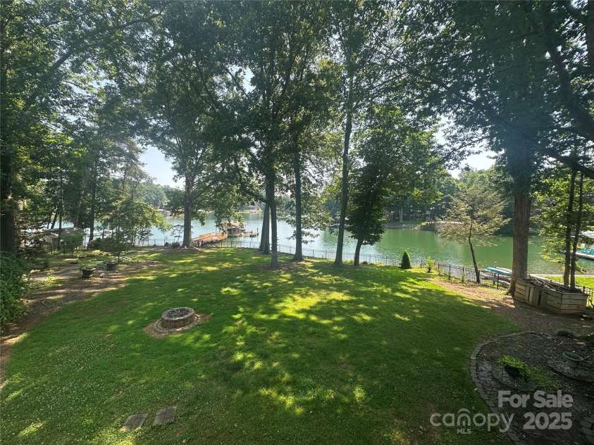 195 Keats Road, Mooresville, NC 28117.  MLS# CAR4274382, YatesRealty ID 24862. 